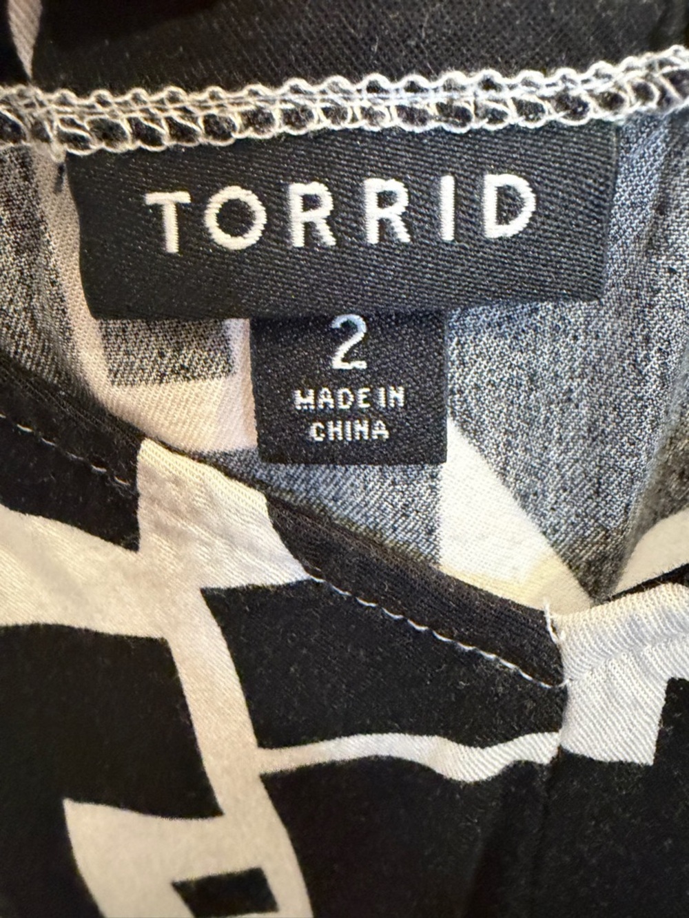 torrid Black and White Geometric Maxi Dress - Picture 3 of 4